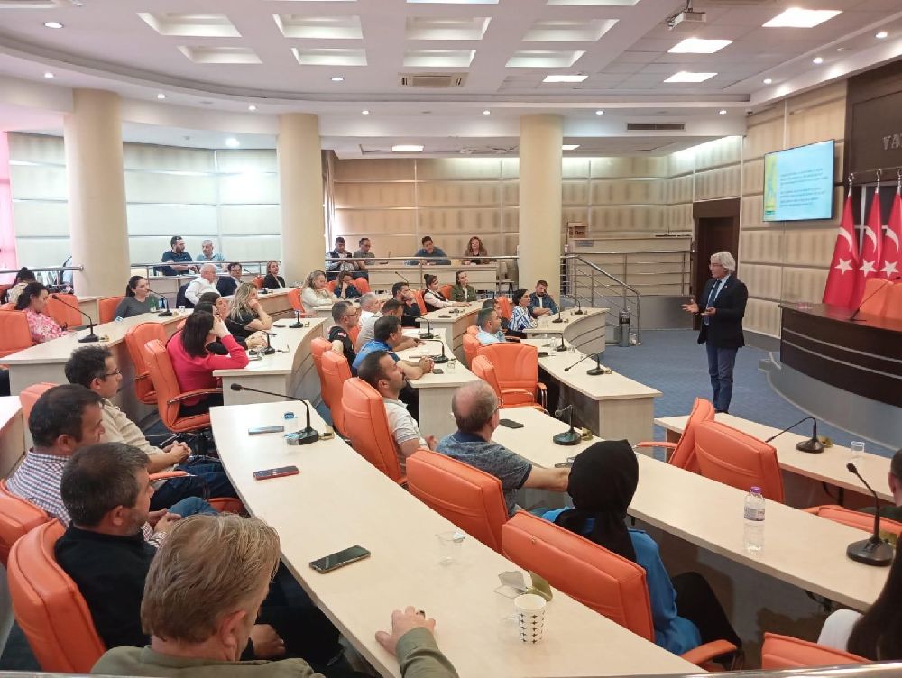 Kepez Belediyesi'nden personele kariyer ve kişisel gelişim eğitimi