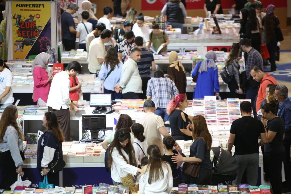 Kepez Kitap Fuarı yazarları memnun etti