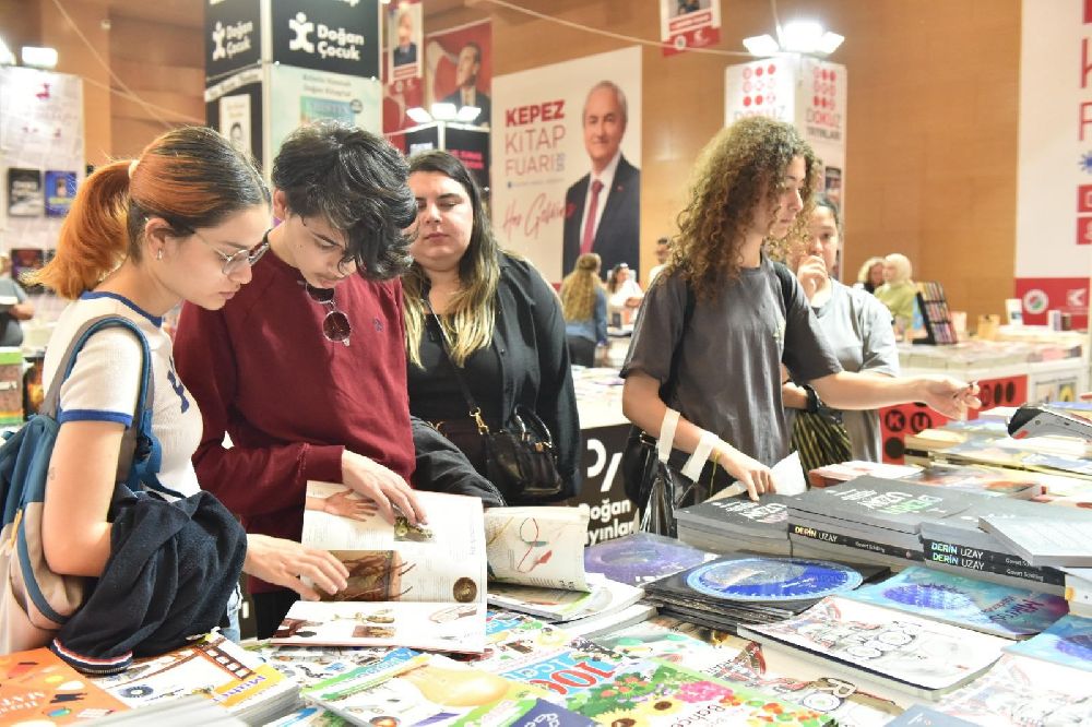Kepez Kitap Fuarı yazarları memnun etti