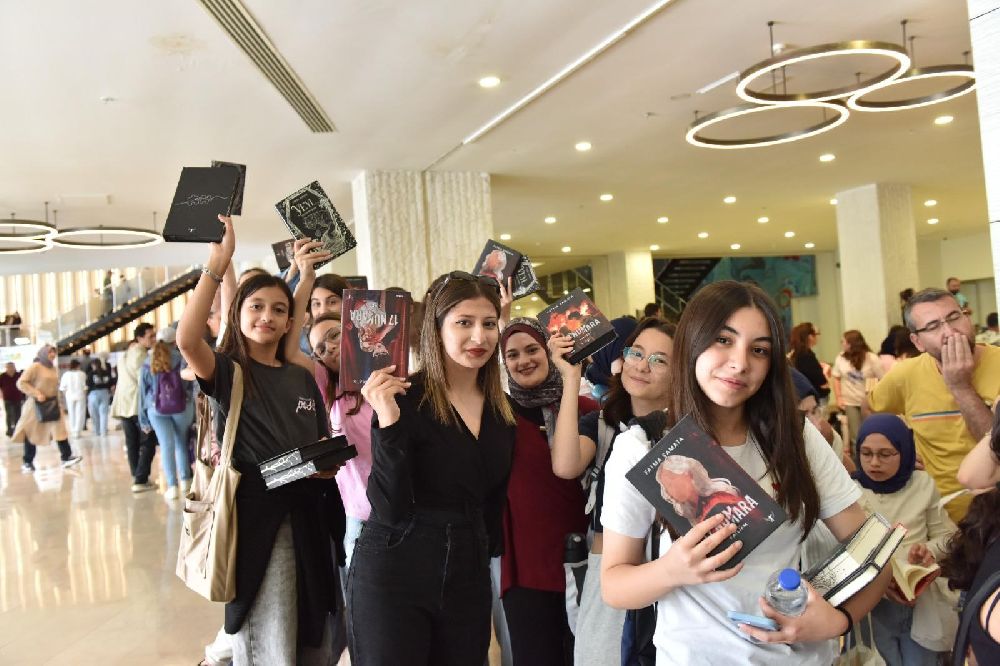 Kepez Kitap Fuarı yazarları memnun etti