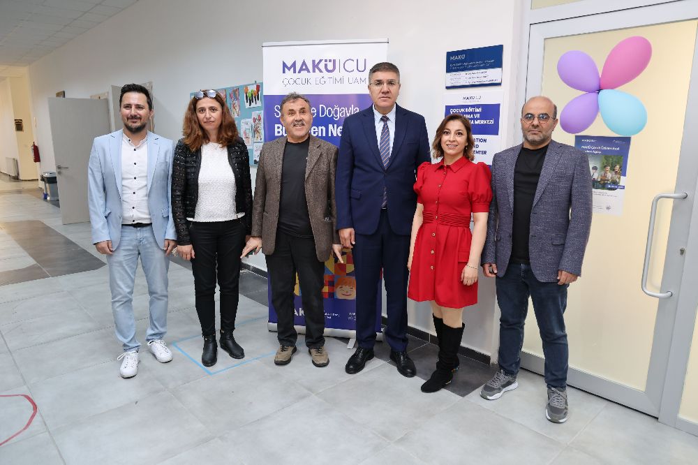 MAKÜ Çocuk Üniversitesi açıldı Minikler Rektör oldu