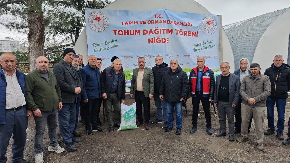 Niğde’de üreticilere yüzde 75 hibeli nohut ve fasulye tohumu dağıtıldı