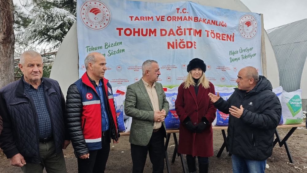 Niğde’de üreticilere yüzde 75 hibeli nohut ve fasulye tohumu dağıtıldı