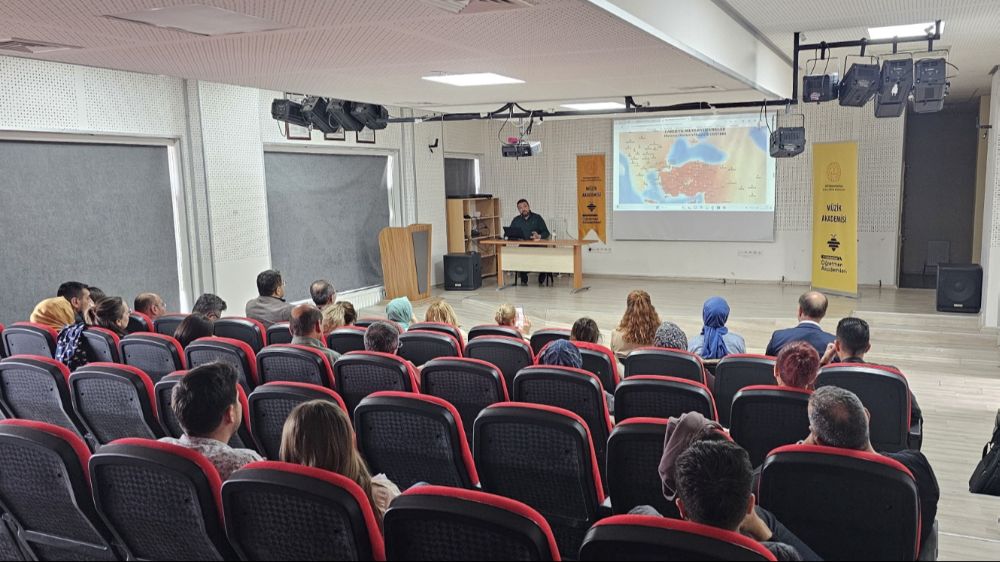 Öğretmen Akademileri etkinlikleri sürüyor