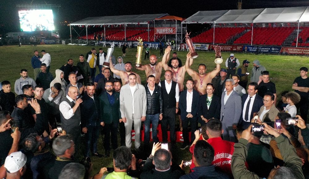 Paşa’nın Aslanı, sezona altın kemerle başladı