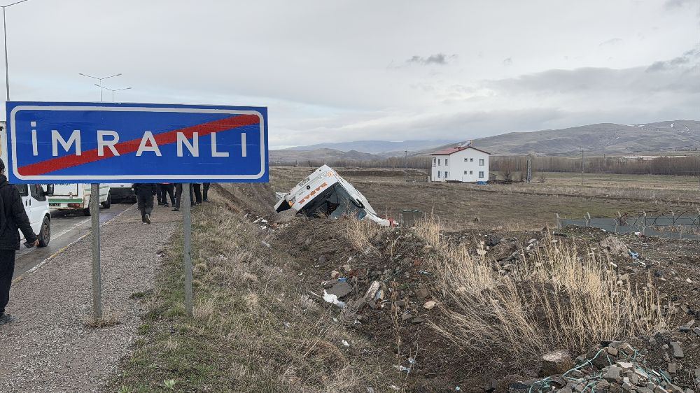 Sivas İmranlı’da otobüs kazası 2 ölü, 25 yaralı