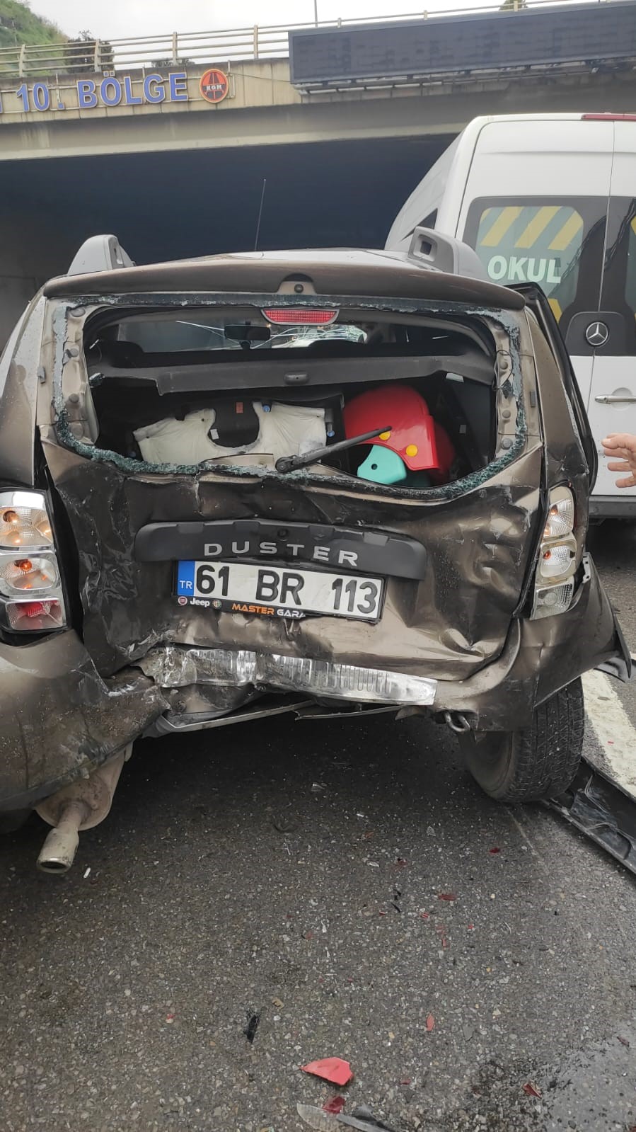 Trabzon’da 25 araç birbirine girdi 12 yaralı