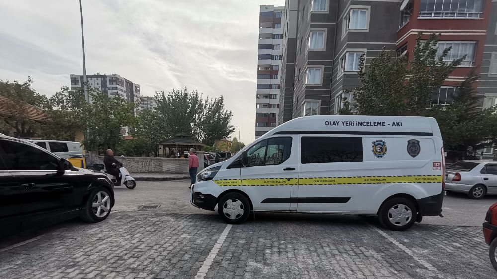 8. kattan düşen şahıs hayatını kaybetti