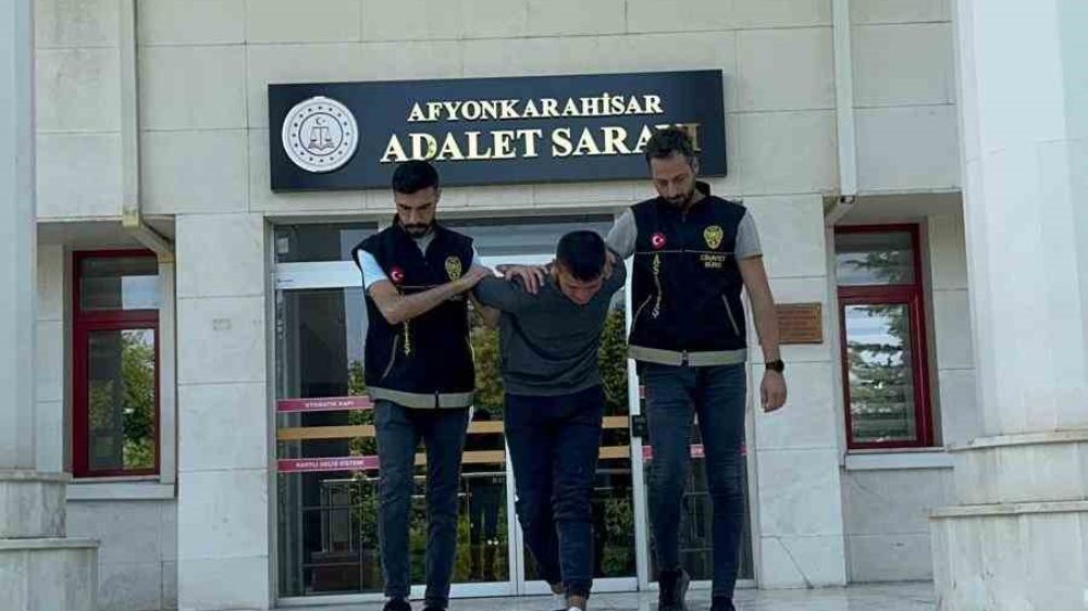 Afyon'daki Kan donduran cinayette sanıktan mahkemede soğukkanlı savunma sen adam mısın dedi 