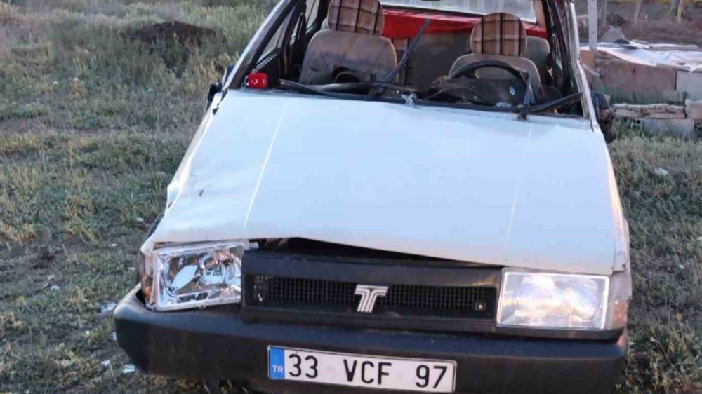 Aksaray’da Otomobil şarampole devrildi Kadın Sürücü alkollü ve ehliyetsiz çıktı