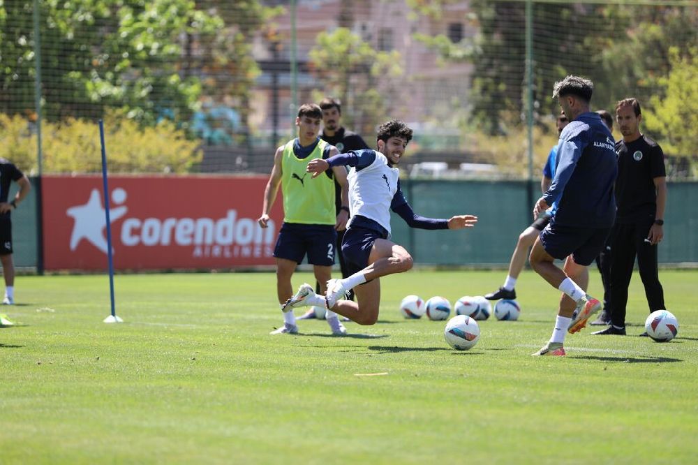 Alanyaspor, Gaziantep FK maçı hazırlıklarına başladı