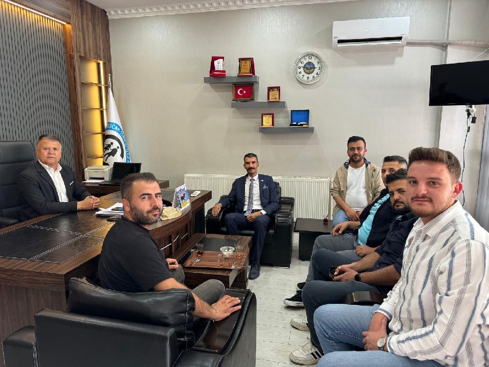 Anahtar Parti Bucak’ta ziyaretlerine devam ediyor