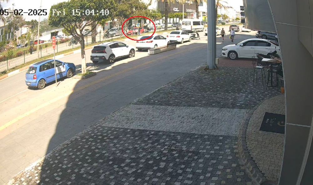 Antalya'da 20 dakikada 3 motosiklet kazası