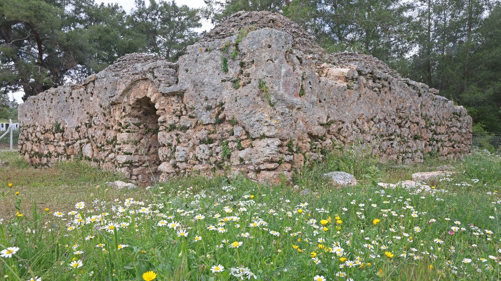 Antalya'da 300 yıllık 4 kubbeli sarnıç restore ediliyor