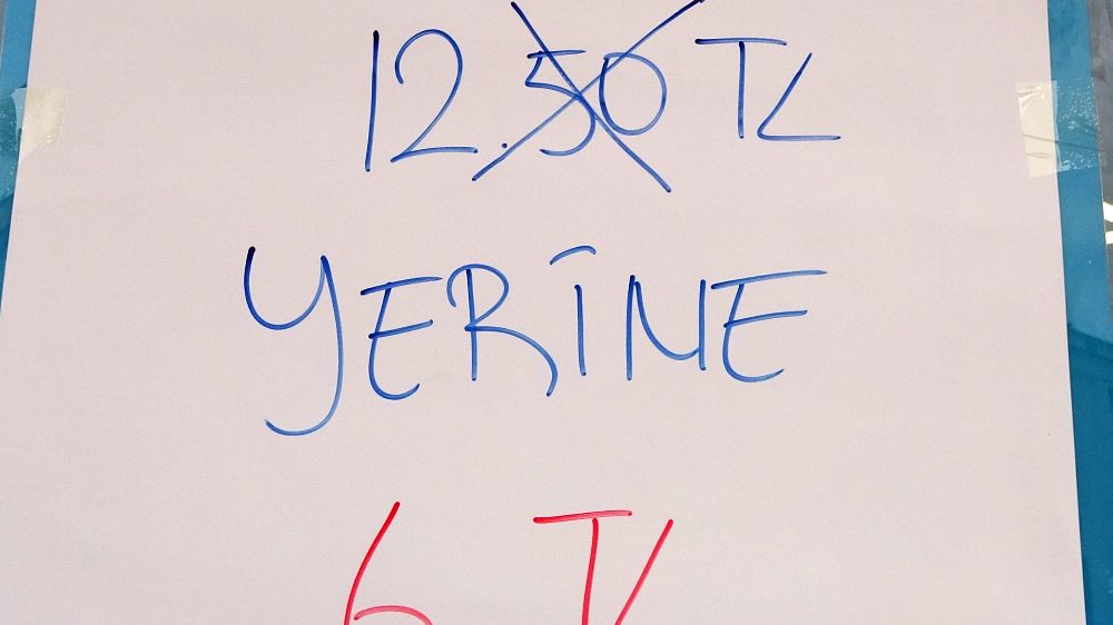 Antalya'da iki marketin fiyat rekabeti ekmeği 6 TL'ye kadar düşürdü
