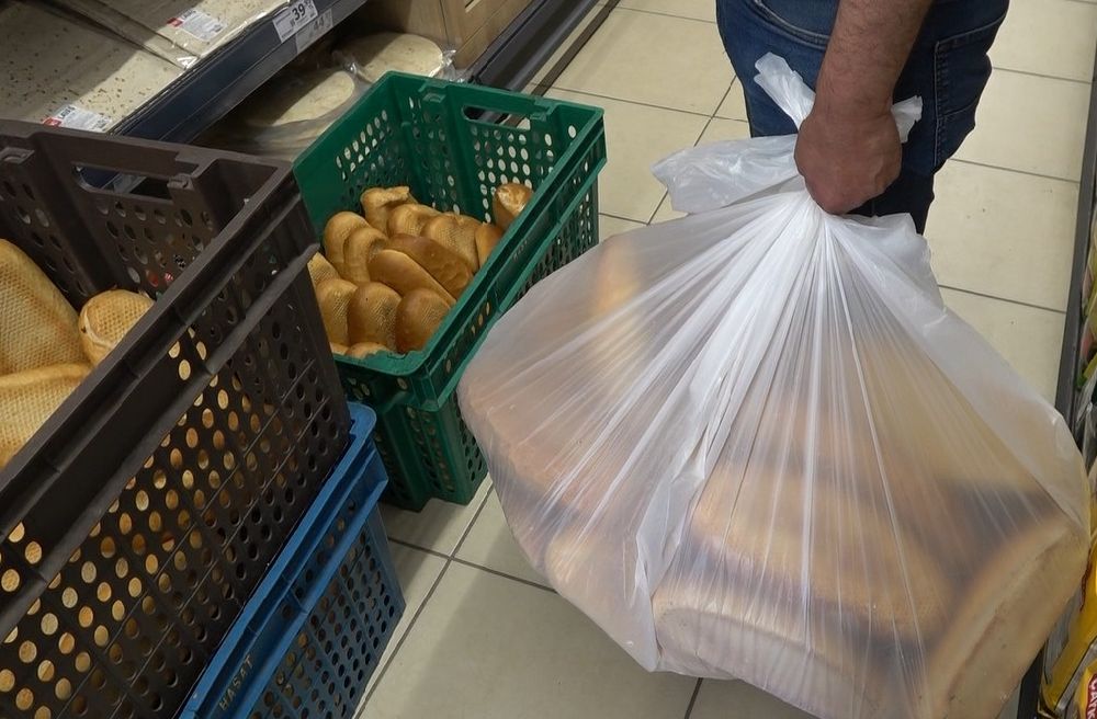 Antalya'da iki marketin fiyat rekabeti ekmeği 6 TL'ye kadar düşürdü
