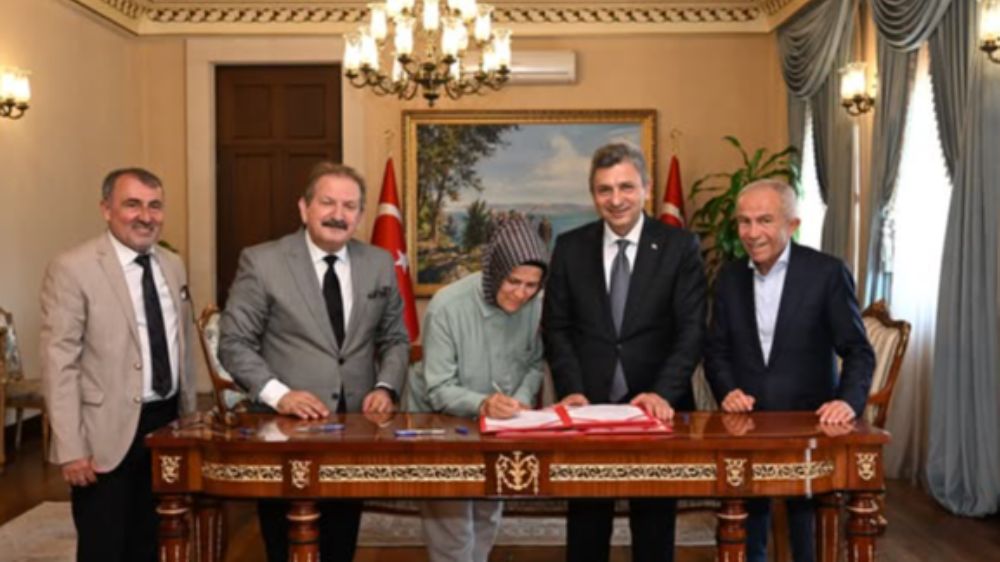 Antalya İbradı'da Hayırsever Nevzat İnan Sağlık Tesisleri  yapıyor imzalar atıldı 