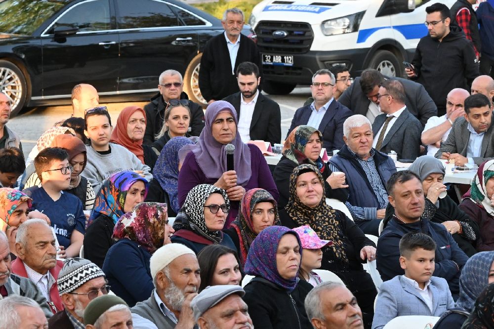 Başdeğirmen, mahalle buluşmalarıyla, vatandaşların talep ve önerilerini yerinde dinliyor