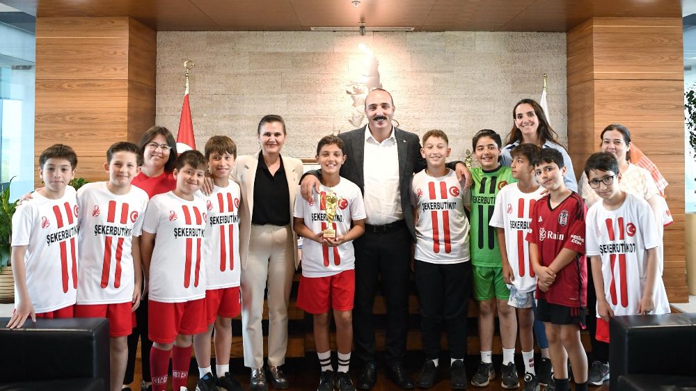 Başkan Kotan şampiyon sporcuları ağırladı
