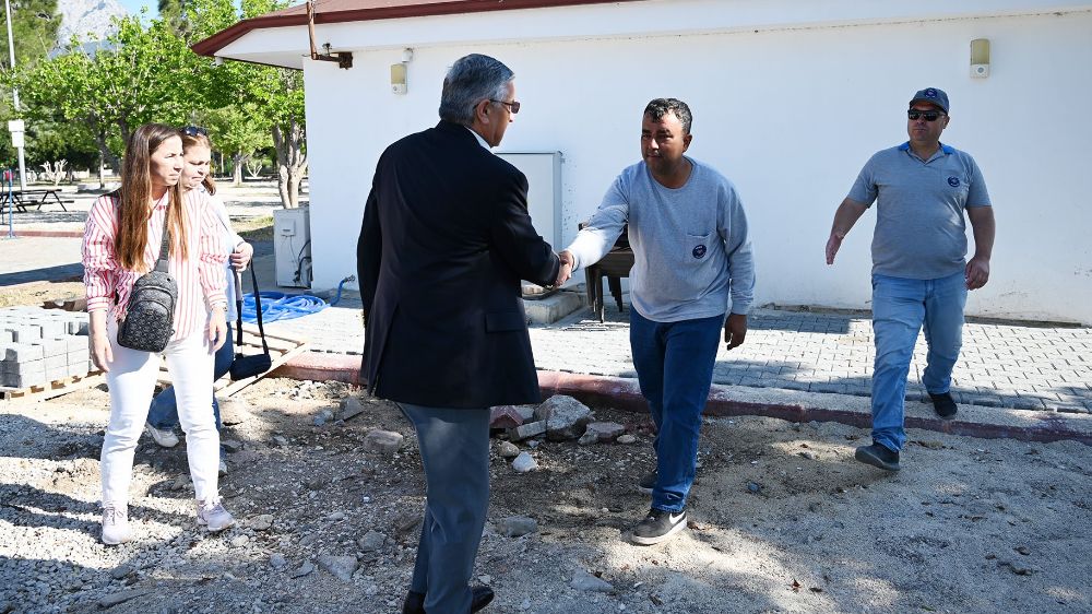 Başkan Topaloğlu ilçe genelindeki çalışmaları denetledi