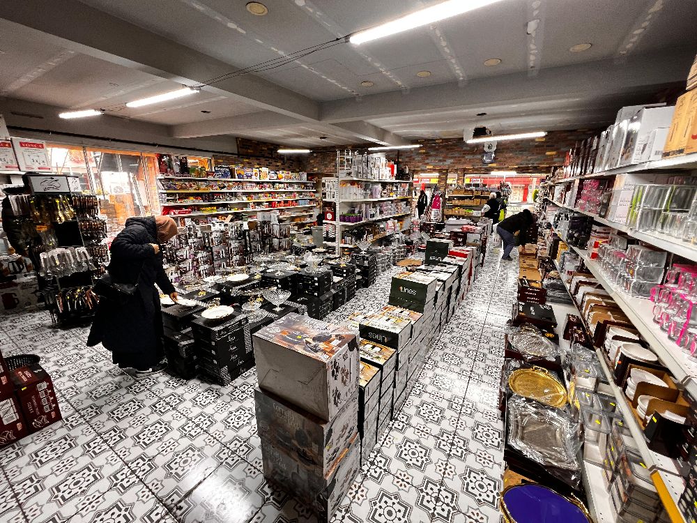 Bi Dolu AVM hizmete açıldı Açılışa özel büyük indirimler