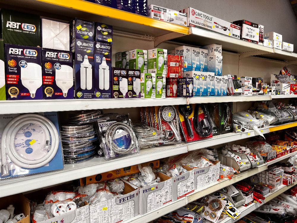 Bi Dolu AVM hizmete açıldı Açılışa özel büyük indirimler