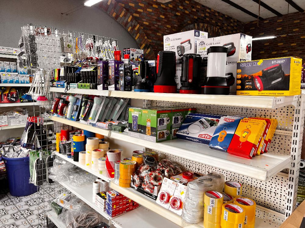 Bi Dolu AVM hizmete açıldı Açılışa özel büyük indirimler