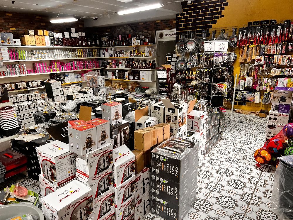 Bi Dolu AVM hizmete açıldı Açılışa özel büyük indirimler