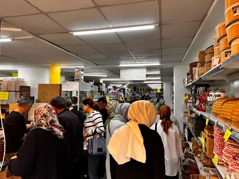 Bucak Gümrük Pazarına yoğun ilgi Kampanya beğeni topladı