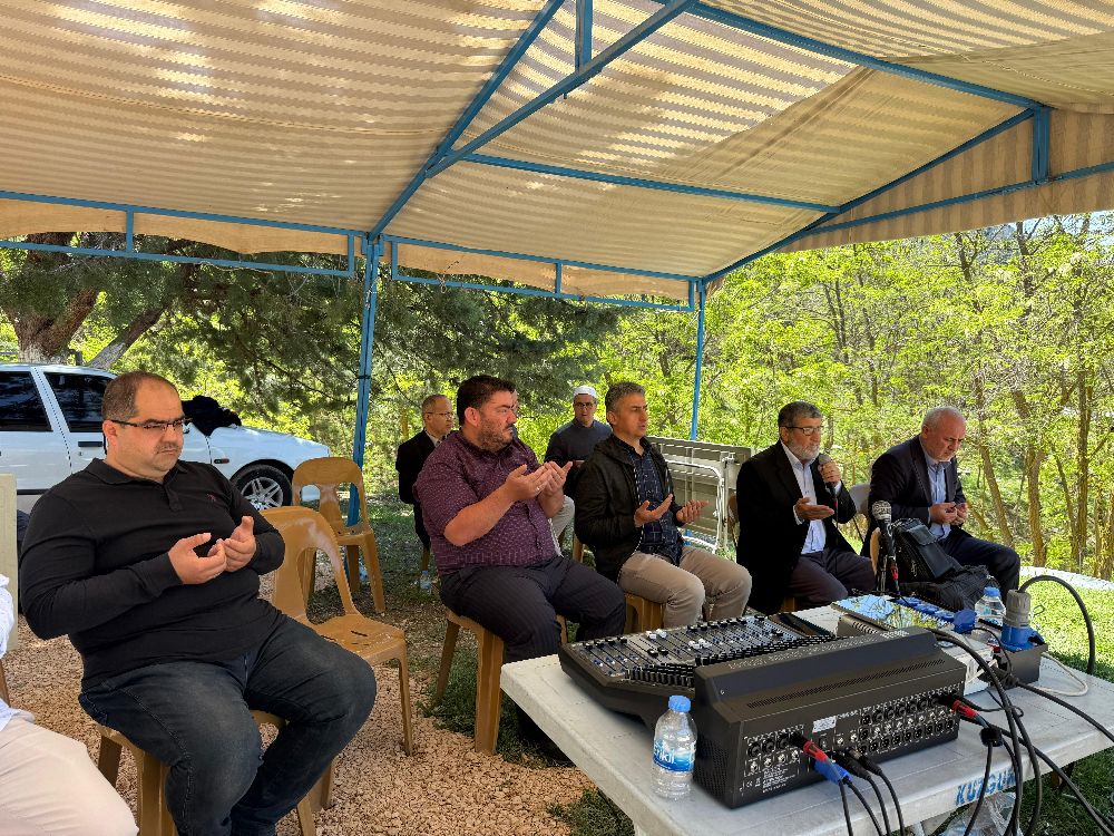 Bucak Susuz Köyü'nde Hıdırellez coşkusu! Hıdırıllez geleneği bozulmadı