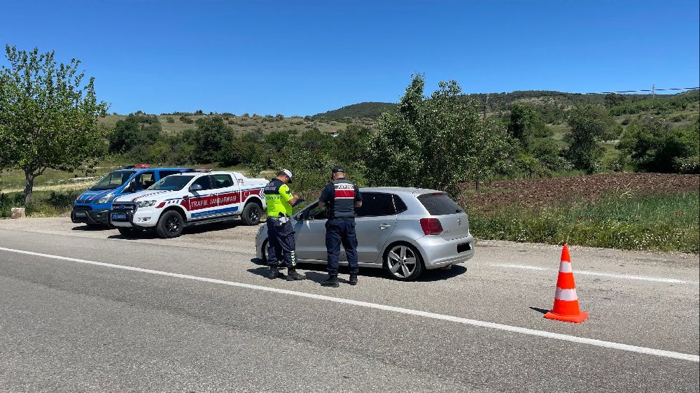 Burdur’da jandarmadan motosikletlere sıkı denetim