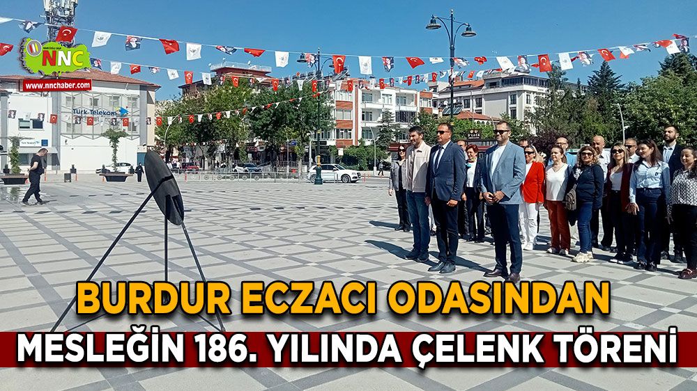 Burdur Eczacı Odası mesleğin 186. yılında çelenk sundu