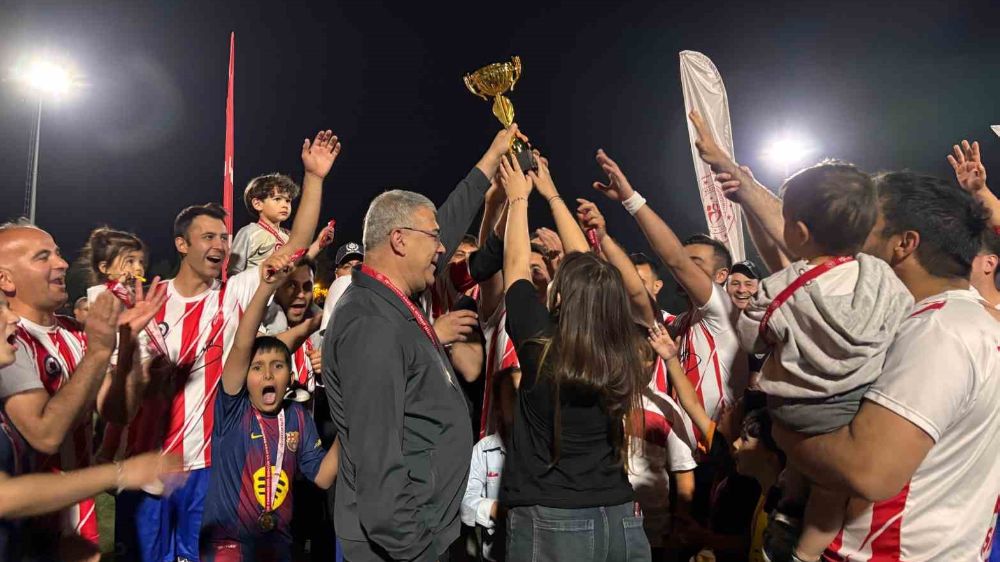 Burdur Kamu Spor Oyunları Mini Futbol Turnuvası şampiyonu İl Emniyet Müdürlüğü oldu