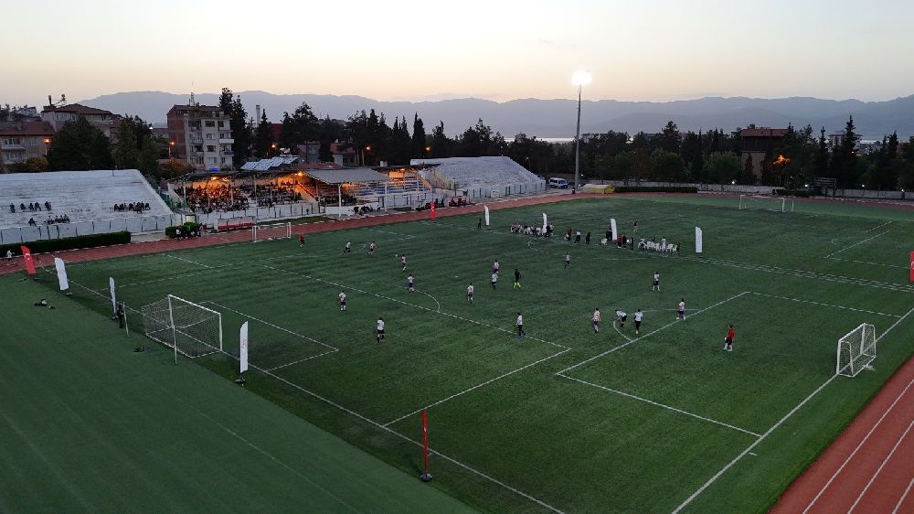 Burdur Kamu Spor Oyunları Mini Futbol Turnuvası şampiyonu İl Emniyet Müdürlüğü oldu