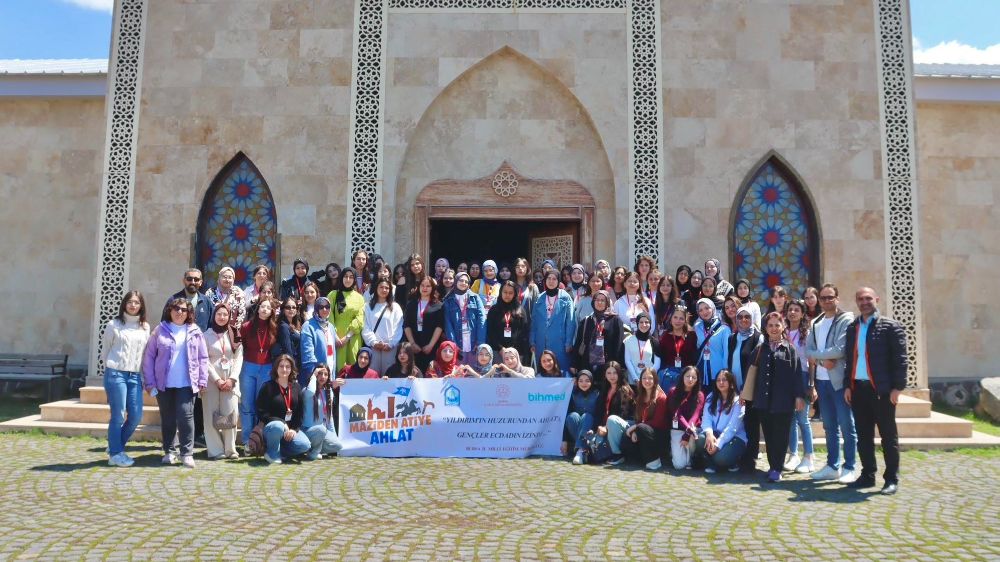 Bursalı gençler, Cumhurbaşkanlığı Ahlat Külliyesi'nde