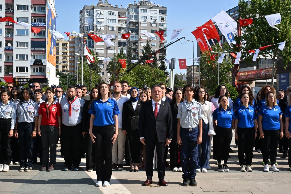 Büyükşehir Belediyesi'nde 19 Mayıs coşkusu törenle başladı