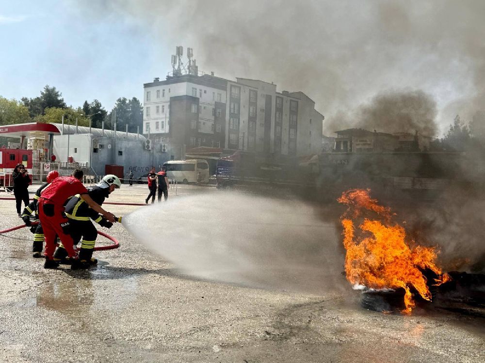 Çavdır Belediye personeline itfaiyecilik eğitimi