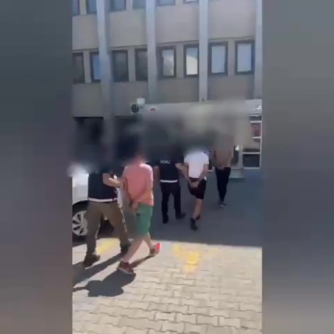 Denizli 4 farklı operasyonda yakalan 15 zehir tacirinin 12’si tutuklandı