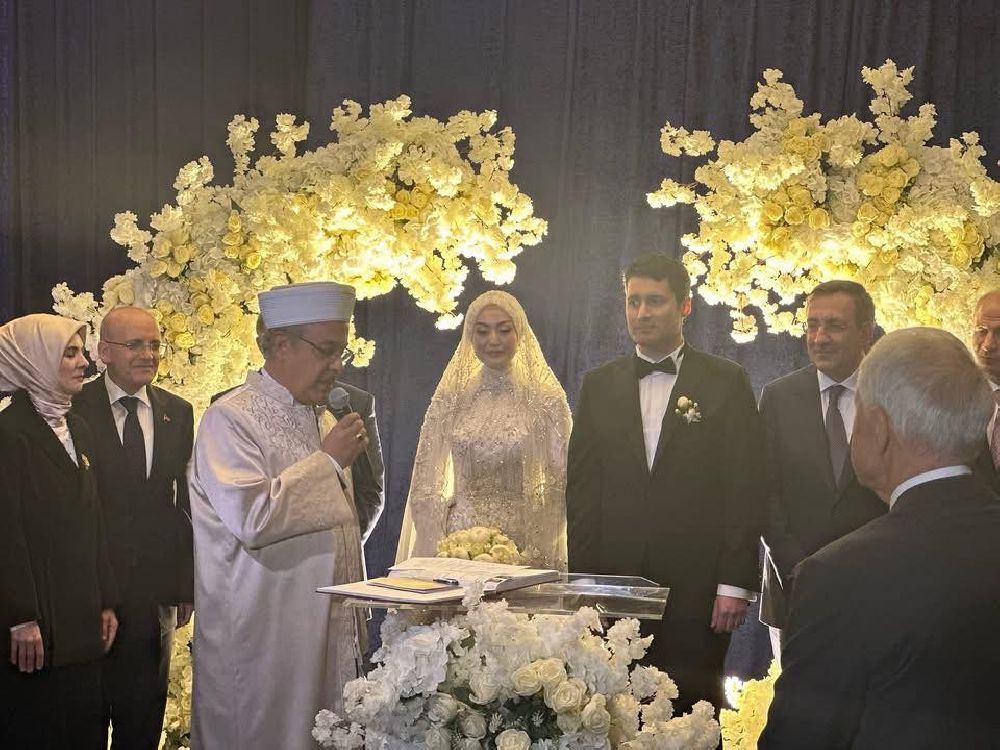 Devlet Erkanı, Büyükelçi Murat Mercan'ın Oğlunun Nikahında Buluştu