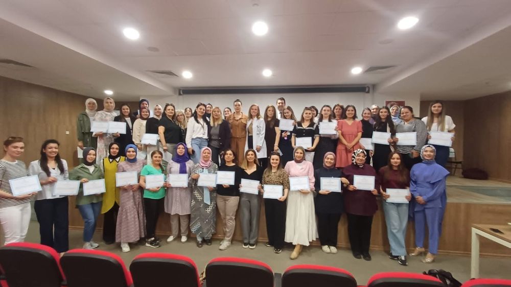 Ebelik eğitimlerinin güçlendirilmesi programı tamamlandı