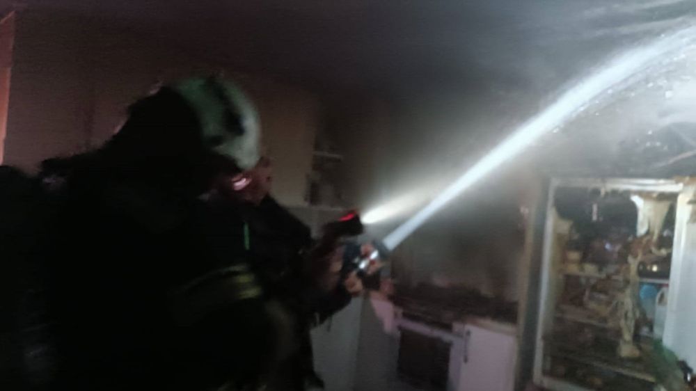 Evin mutfağı yangında kül oldu