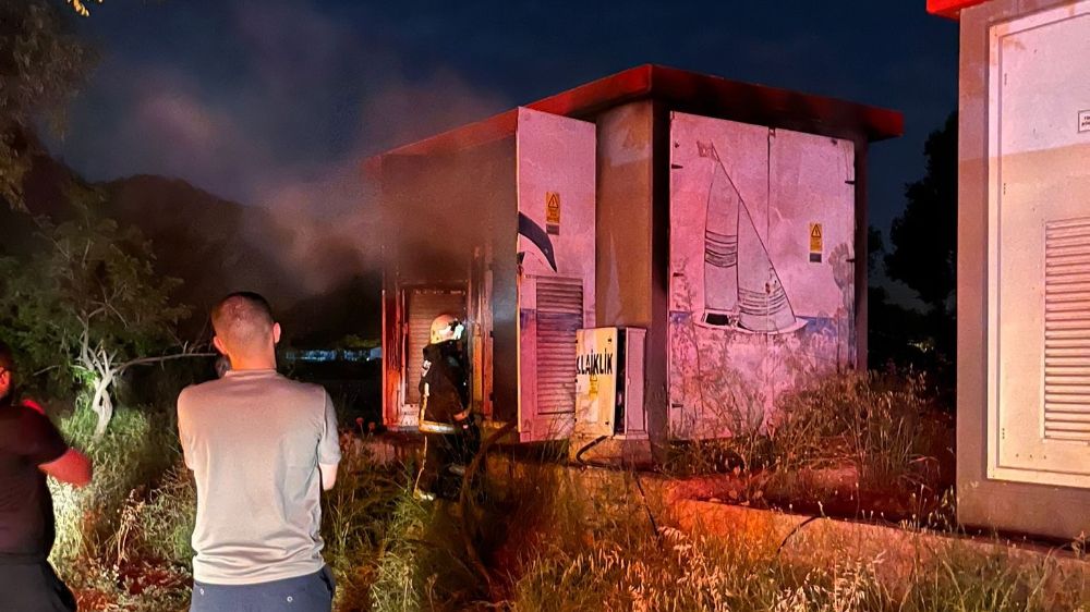 Gazipaşa'da trafo yangını ekiplerin müdahalesiyle söndürüldü