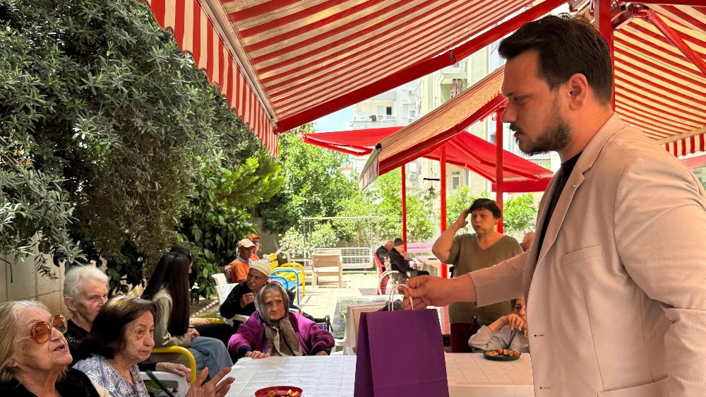 Genç MÜSİAD Antalya’dan huzurevinde Anneler Günü buluşması