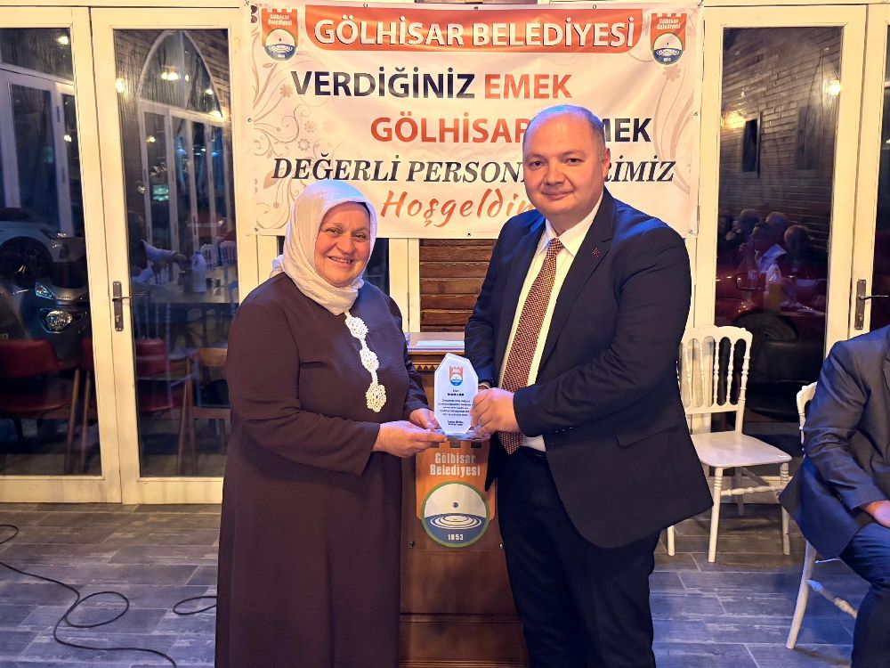 Gölhisar’da emekli personeller için anlamlı gece