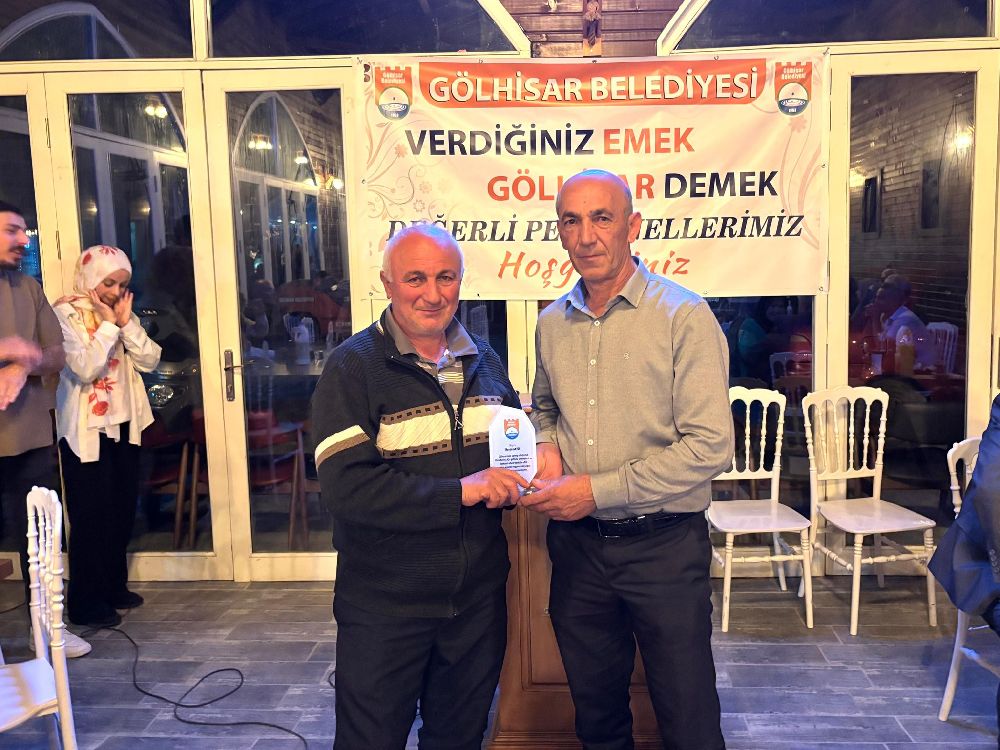Gölhisar’da emekli personeller için anlamlı gece