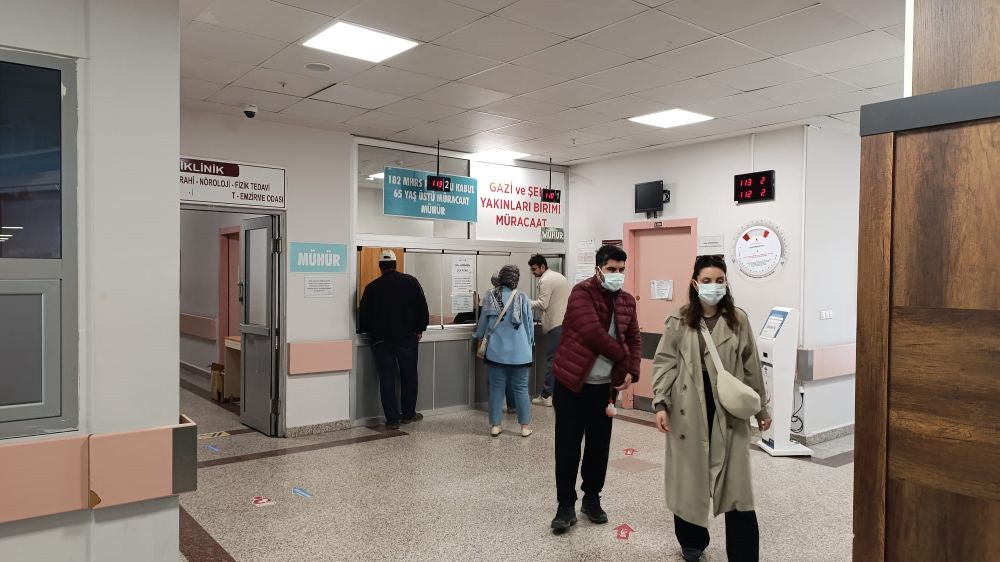 Hastane yönetimi şehit ailesi ve gazileri unutmadı