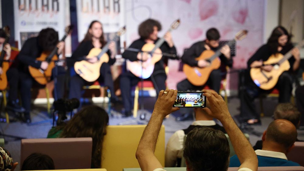  İsmail Baha Sürelsan Konservatuvarı'ndan "Gitar Orkestrası Konseri"
