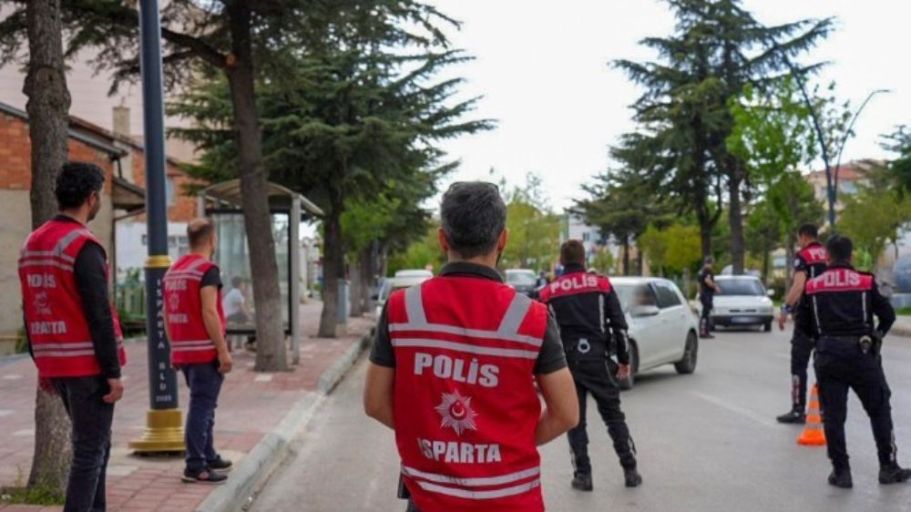 Isparta'da okul çevresi denetimi: 25 araca ceza