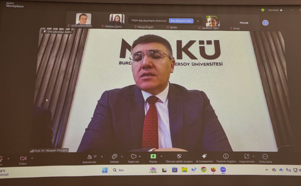 MAKÜ Kariyer Okulu mezunlarını verdi