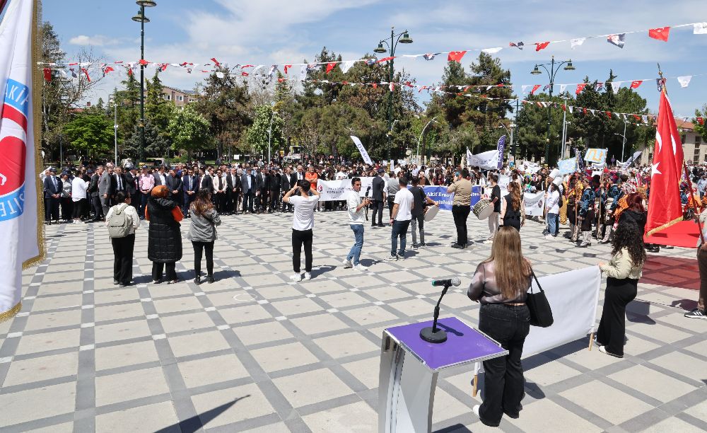 MAKÜFEST 2025 coşkusu renkli görüntülere sahne oldu